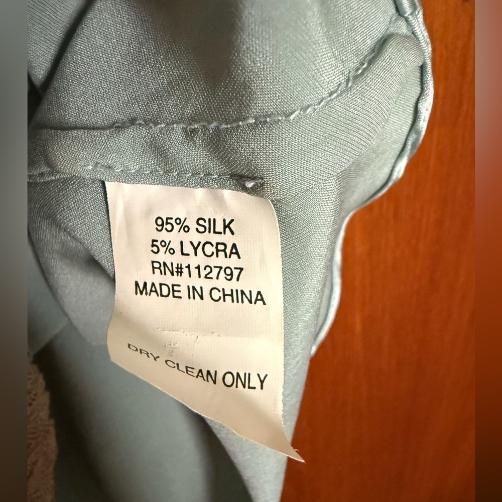 Miguelina “Stephanie” style silk and lace cap sleeve top - Picture 10 of 13